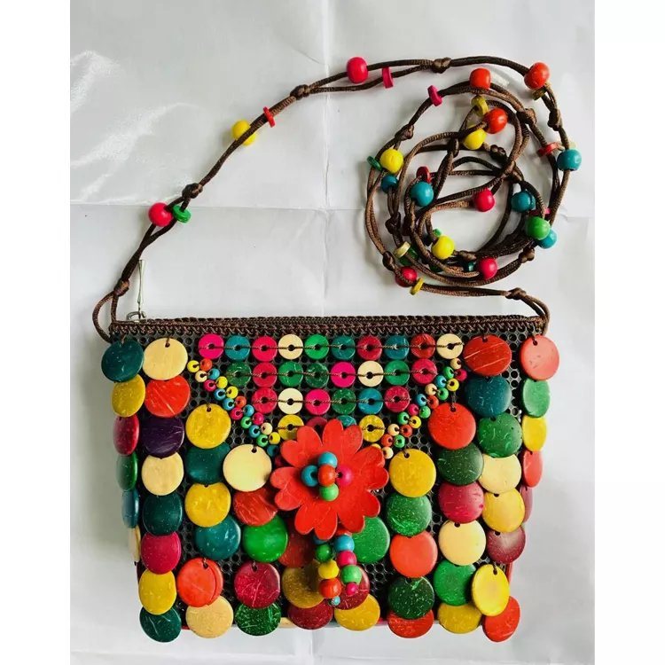 Wholesale Handmade Beaded Coconut Shell Purse Hawaiian Bohemian Vintage Crossbody Bag Shoulder Bag for Souvenir Gift