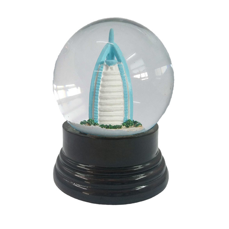 Wholesale Black Base Water Globe Resin Germany Souvenir 3D Castle Custom Glass Snow Globe Manufacturer