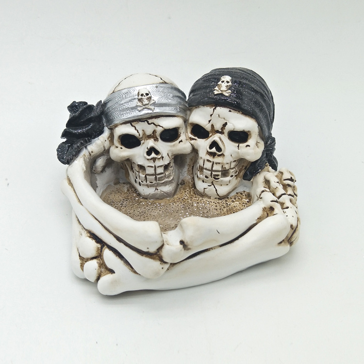 Wholesale Custom Handmade Nautical Tourist Souvenir Resin Skull Skeleton Pirate Ashtray