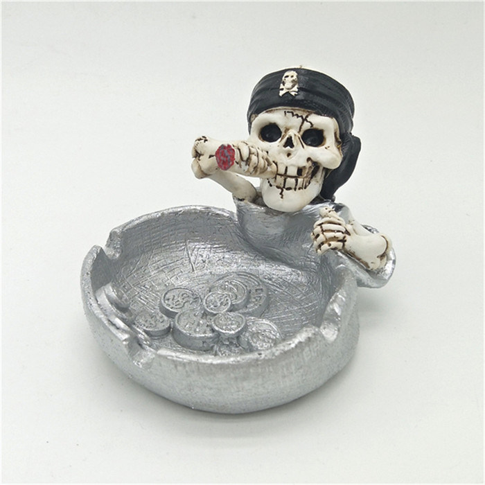 Halloween Gift Antique Smoking Ashtray Skull Shaped Resin Ashtray